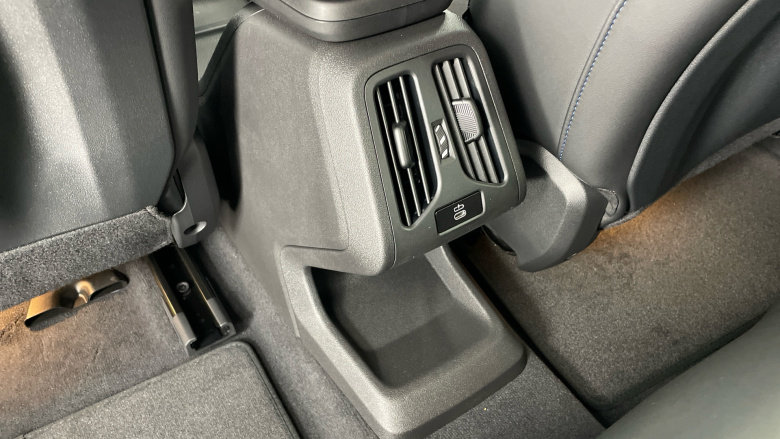 BMW iX2 230kW xDrive30 Shadow Edition 65kWh 5dr Auto Electric Hatchback